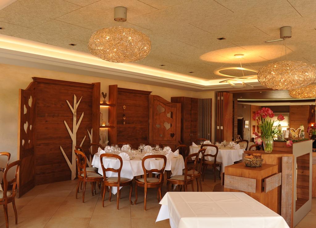 Restaurant A L'Aigle Hotel Wimmenau ภายนอก รูปภาพ